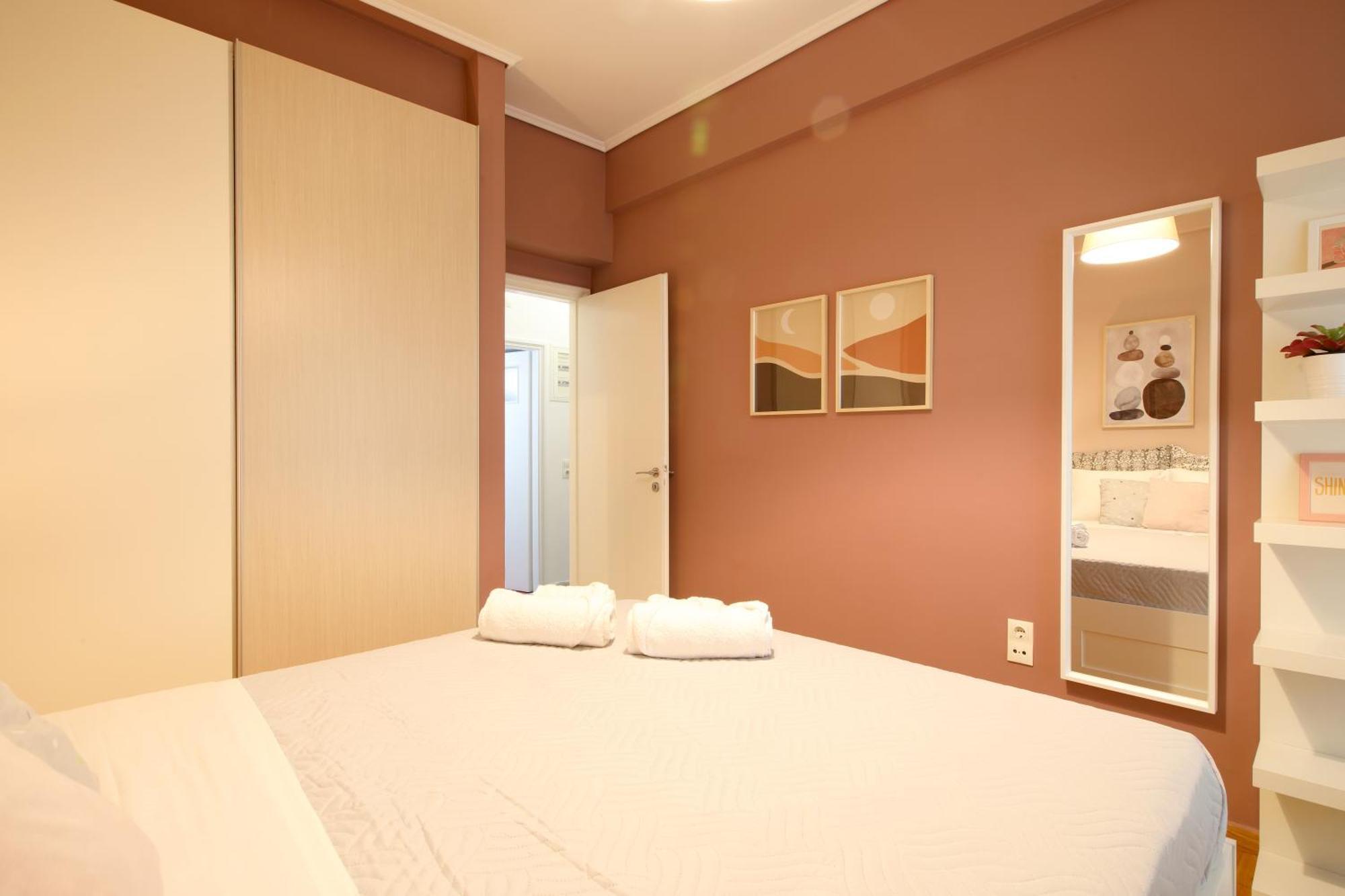 Apartment Modern 2bd Next To Acropolis *